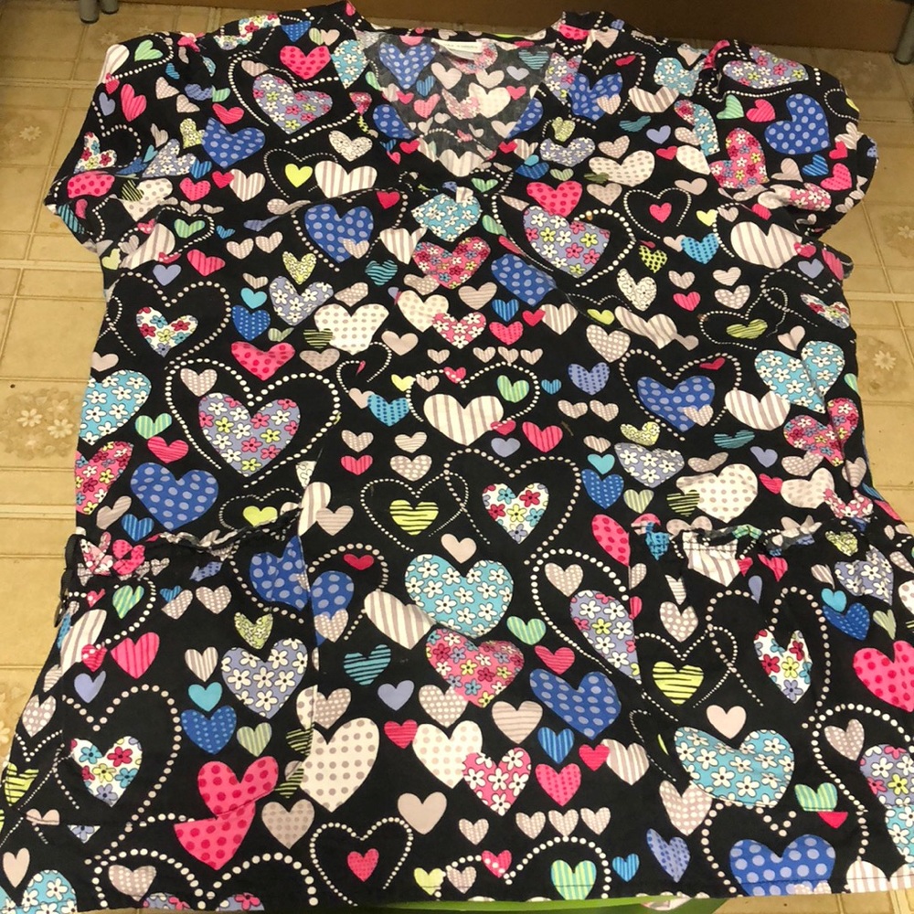 Scrub top